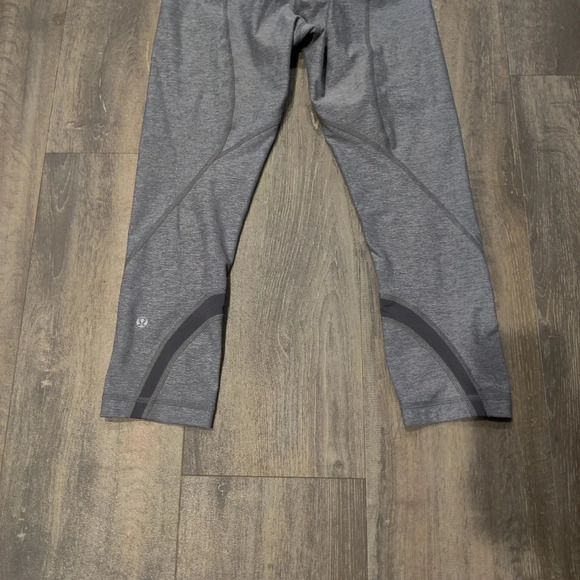 Lululemon Run Inspire Crop Leggings - Picture 9 of 9
